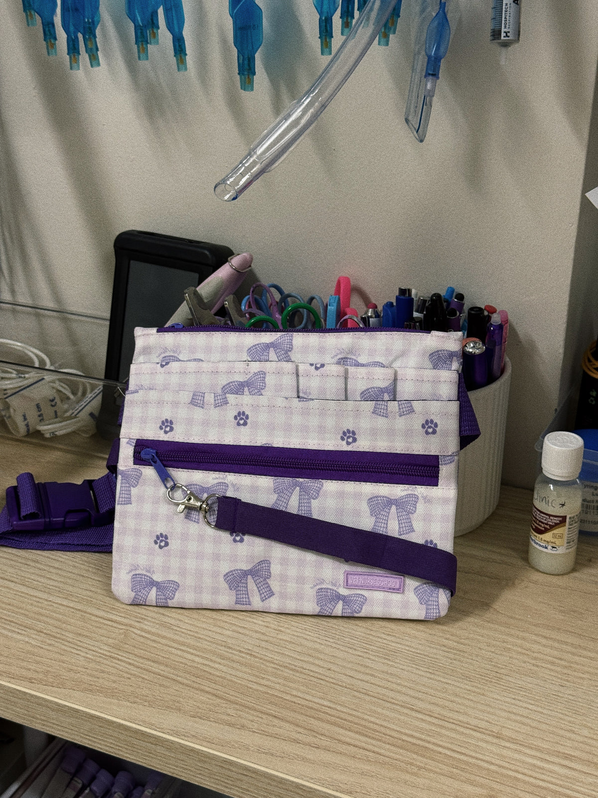 Vet Nurse Pouch Lilac Bows & Paws