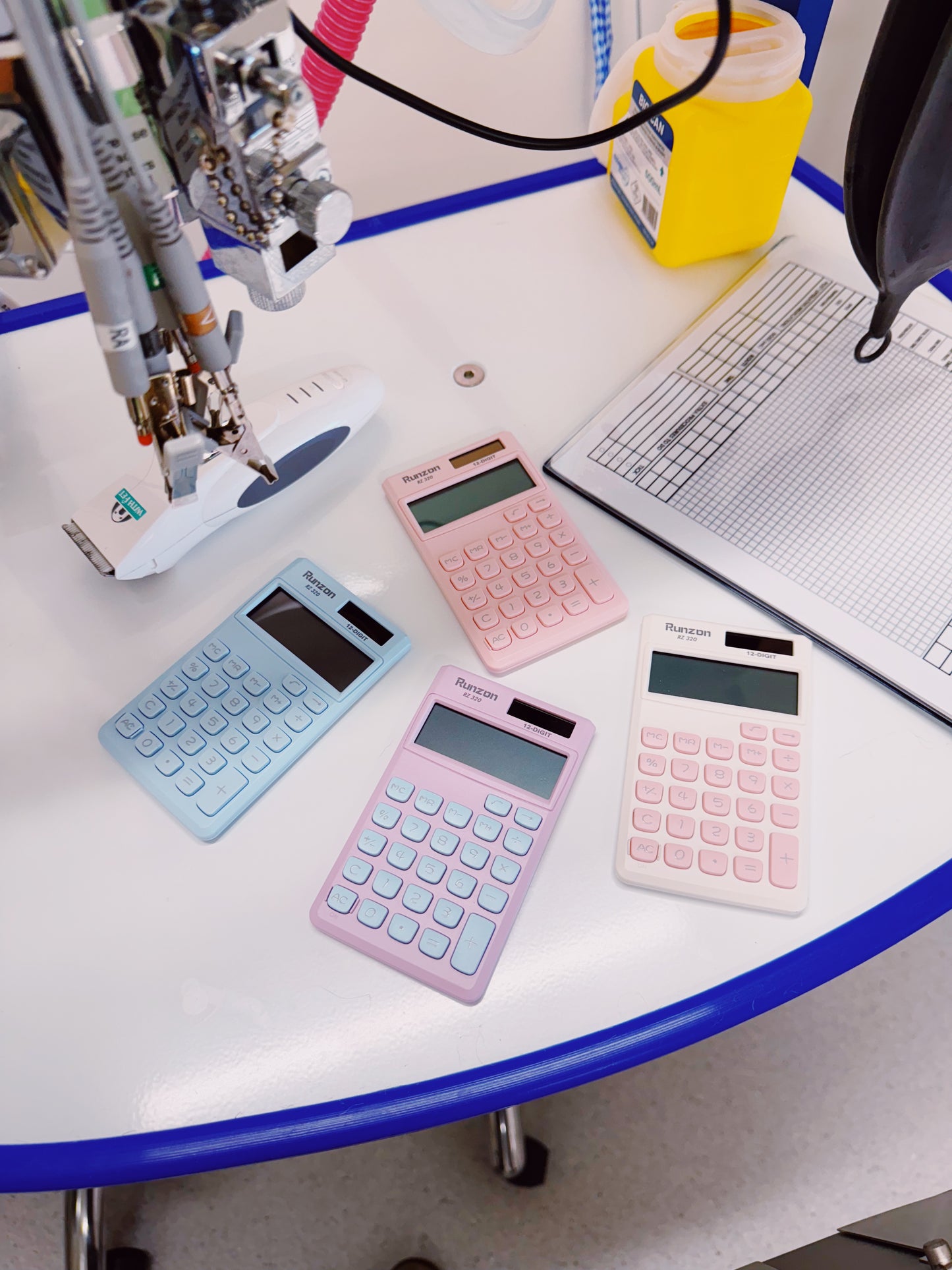 Pocket Calculator - White